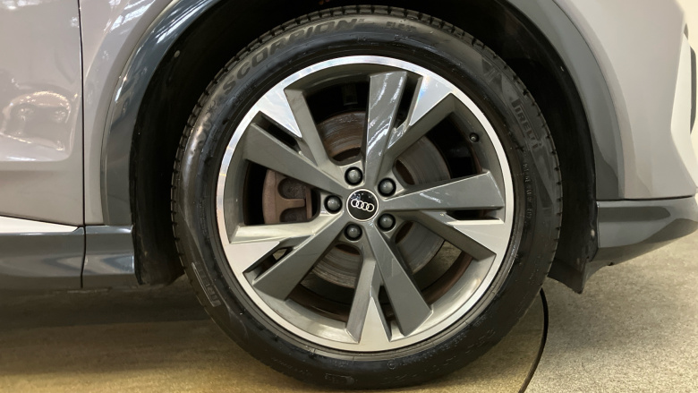 Audi Q4 e-tron 150kW 40 82.77kWh Launch Edition 5dr Auto Electric Estate